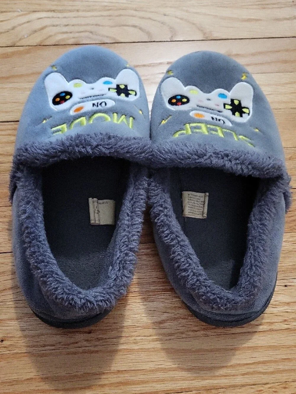 Wonder Nation Grey 'Sleep Mode' Gamer Slip-On Slippers